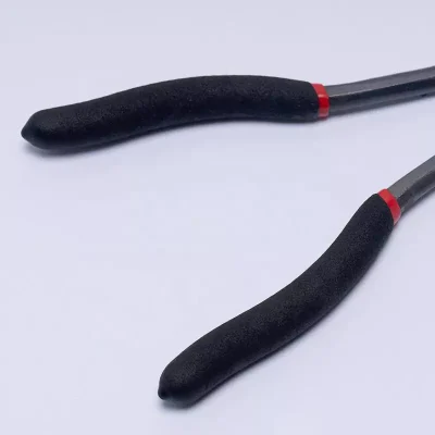 Dipping Plastic Handle of Bent Long Nose Pliers