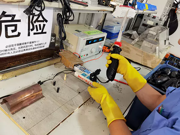 Electric Fillet Knife Quality Inspection