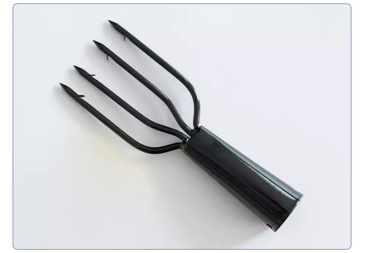 Durable Iron Construction of 4 Prong Frog Spear